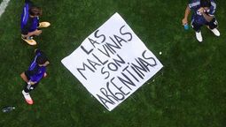 Un trapo de Malvinas que está dando la vuelta al mundo.