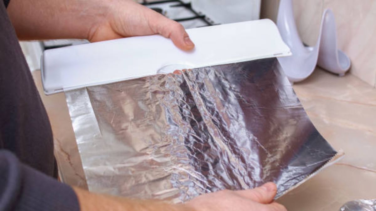 Estos son los usos que le puedes dar a ambas caras del papel aluminio. 