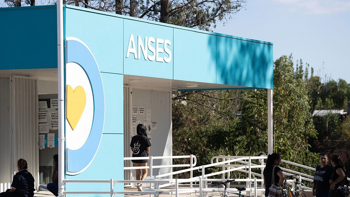 ANSES: quiénes cobran este lunes 22 de abril 2024. ANSES: quiénes cobran este lunes 22 de abril 2024.