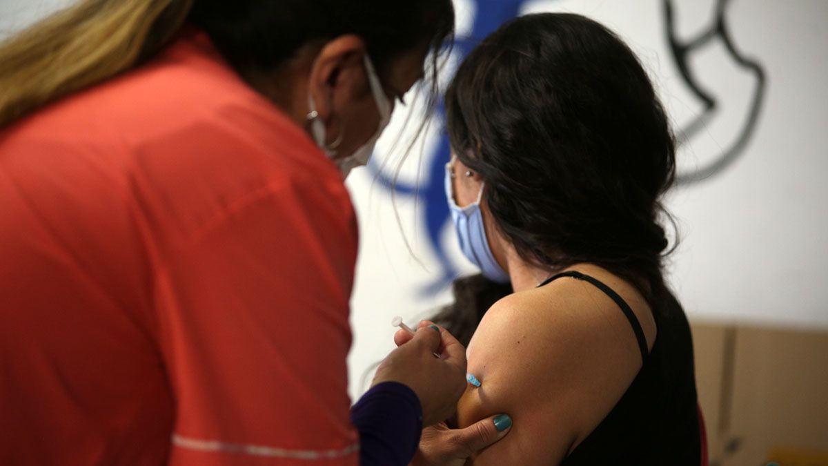 Covid: 5 provincias vacunaron a más del 60% de la población