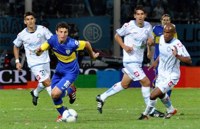 Boca empató con Belgrano y por ahora es único líder