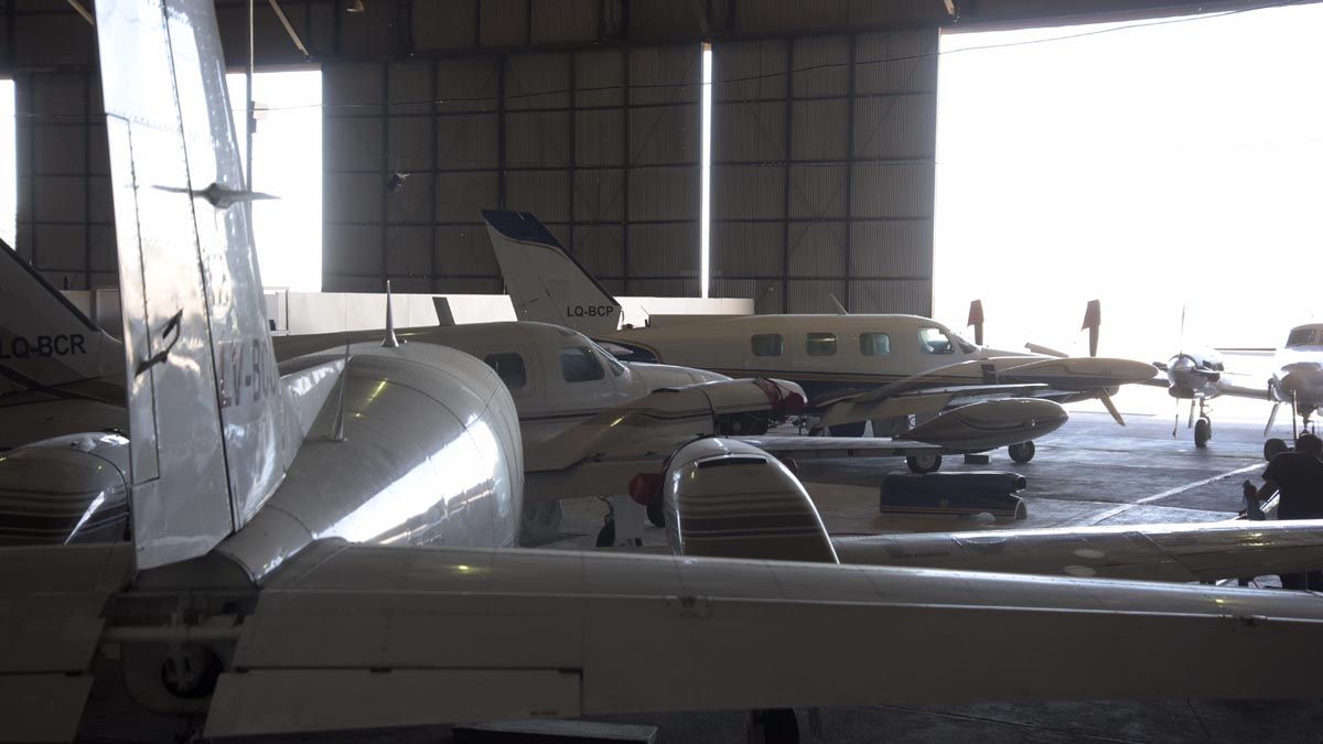 La empresa que maneja los aviones de la lucha antigranizo recibió un aumento por parte del Gobierno.