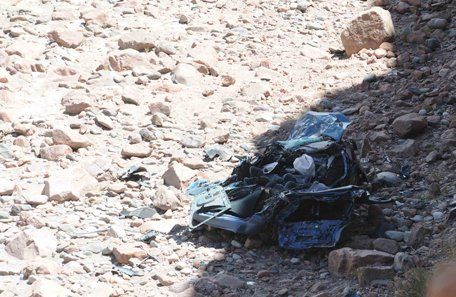 Dos turistas porteños murieron tras desbarracar su auto en Picheuta y caer a un precipicio