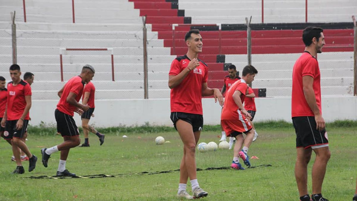 Alaniz ya tiene los once de Huracán Las Heras para el debut