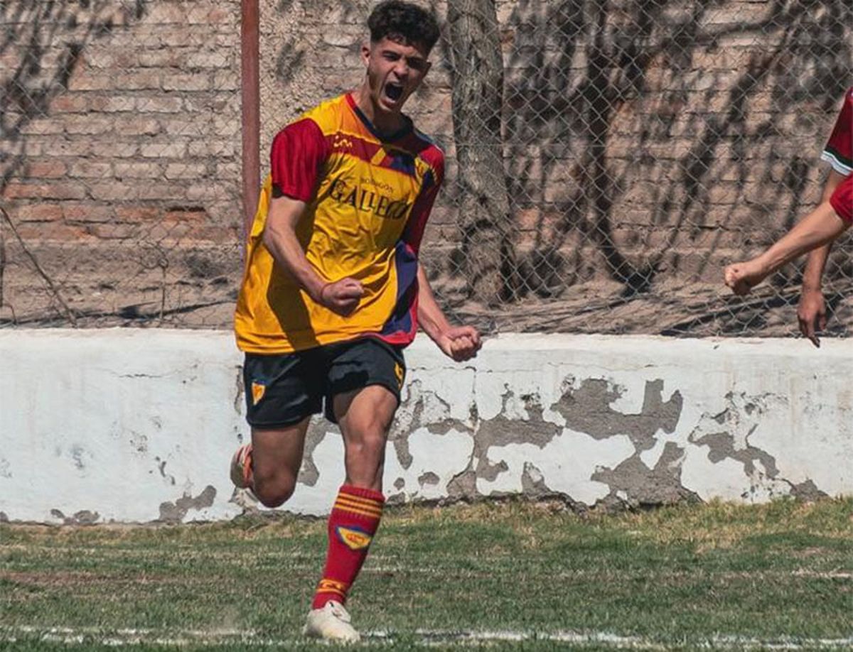 El volante jugó en Murialdo. El volante jugó en Murialdo.