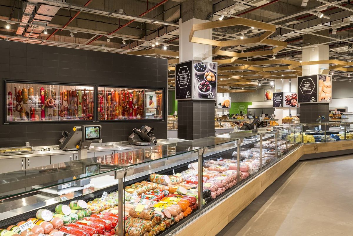 Se ofrecen una gran variedad de productos. Se ofrecen una gran variedad de productos.