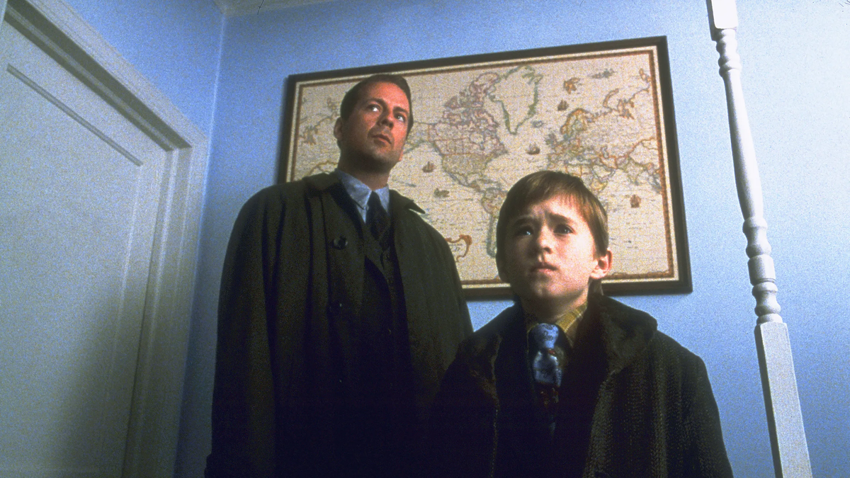 Cuánto dinero ganó Bruce Willis por protagonizar la película "El Sexto Sentido" Cuánto dinero ganó Bruce Willis por protagonizar la película "El Sexto Sentido"