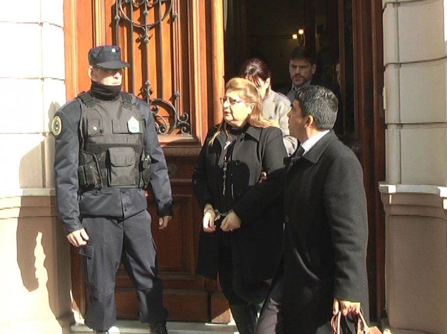 Narcomunicipio: Bordeira seguirá presa en la cárcel de mujeres