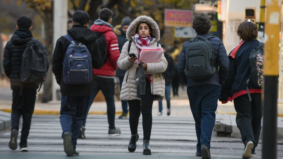 El pronóstico del tiempo anticipa el ingreso de un aire polar y según Federico Norte podría nevar en la cordillera.