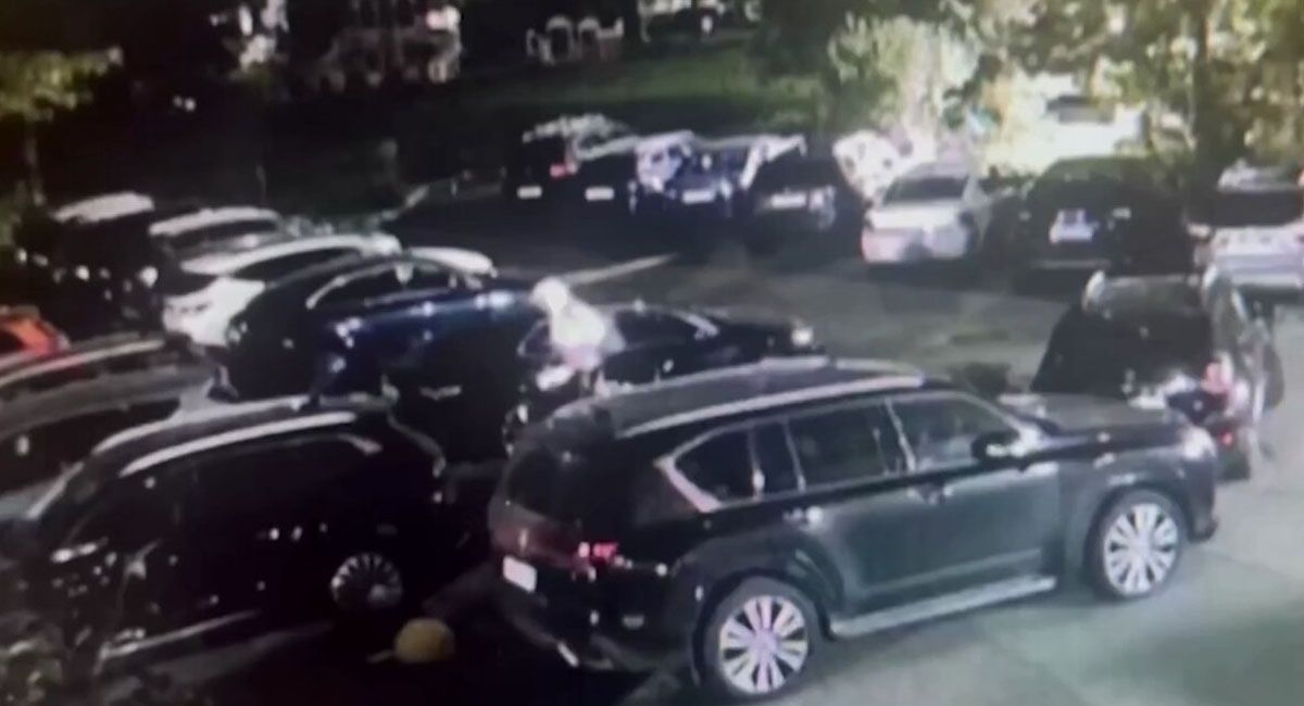 Frustraron un intento de atentado con coche bomba contra el director de una industria de defensa y detuvieron a tres terroristas. Frustraron un intento de atentado con coche bomba contra el director de una industria de defensa y detuvieron a tres terroristas.