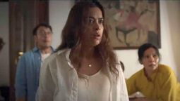 La actriz Eva Celia interpreta a Karina en la película de Netflix. La actriz Eva Celia interpreta a Karina en la película de Netflix.