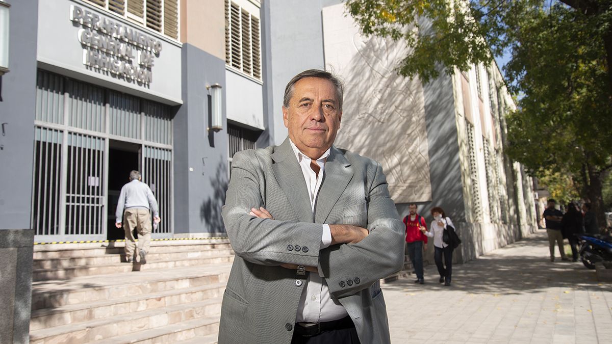 Irrigación echó a una inspectora de cauce, que deberá devolver más de $3,6 millones