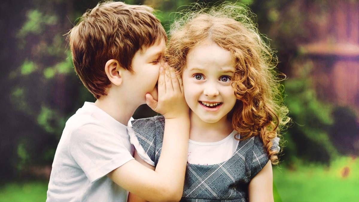 Respira hondo al saber qué significa ser el hijo del medio.