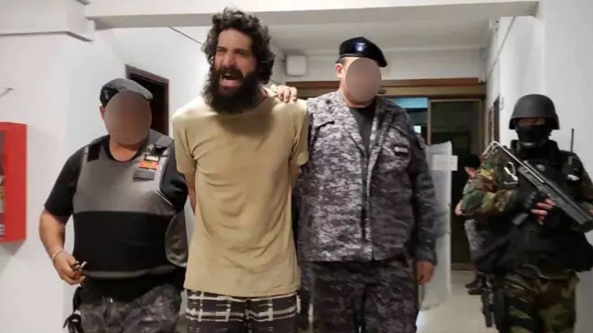 Nicolás Gil Pereg durante el juicio en el que fue condenado a perpetua por el doble homicidio de su madre y su tía. Nicolás Gil Pereg durante el juicio en el que fue condenado a perpetua por el doble homicidio de su madre y su tía.