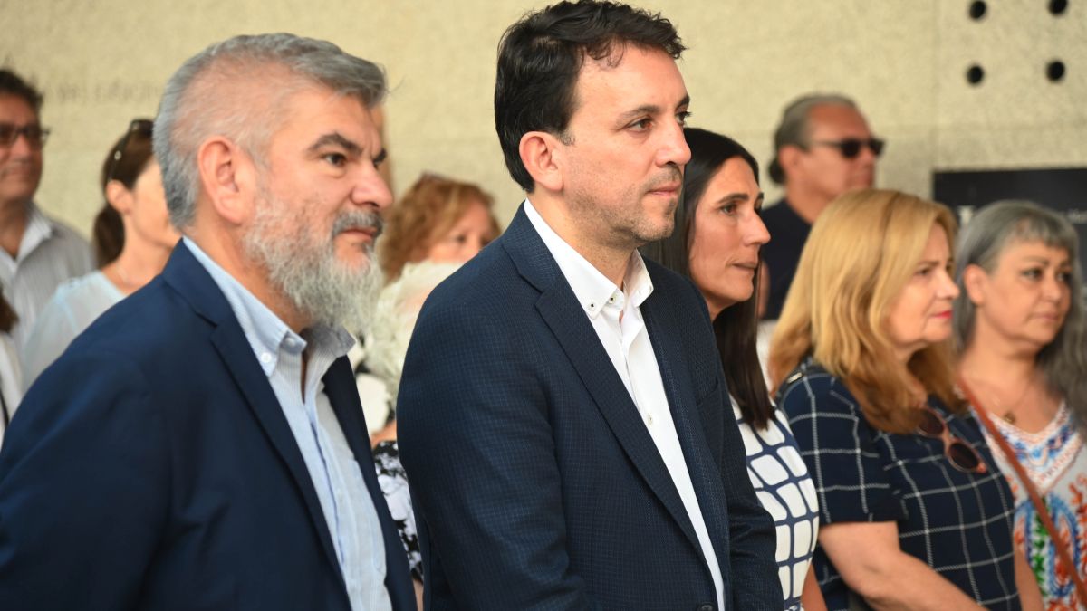 El ministro de Educación, Cultura, Infancias y DGE, Tadeo García Zalazar, junto el subsecretario de Cultura, Diego Gareca. El ministro de Educación, Cultura, Infancias y DGE, Tadeo García Zalazar, junto el subsecretario de Cultura, Diego Gareca.