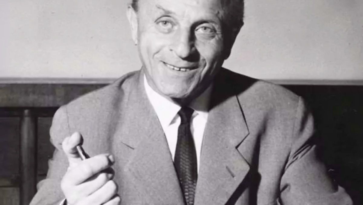 Ladislao José Biro, el célebre inventor de origen húngaro nacionalizado argentino que revolucionó el mundo con la creación del bolígrafo, conocido popularmente como la “birome”. Ladislao José Biro, el célebre inventor de origen húngaro nacionalizado argentino que revolucionó el mundo con la creación del bolígrafo, conocido popularmente como la “birome”.