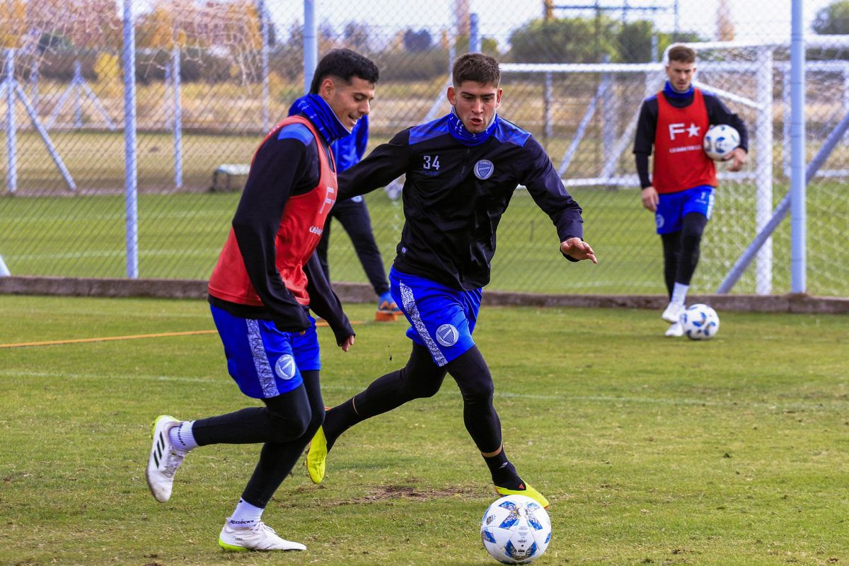 Tomás Badaloni podría ser titular en el Tomba ante el Ciclón.