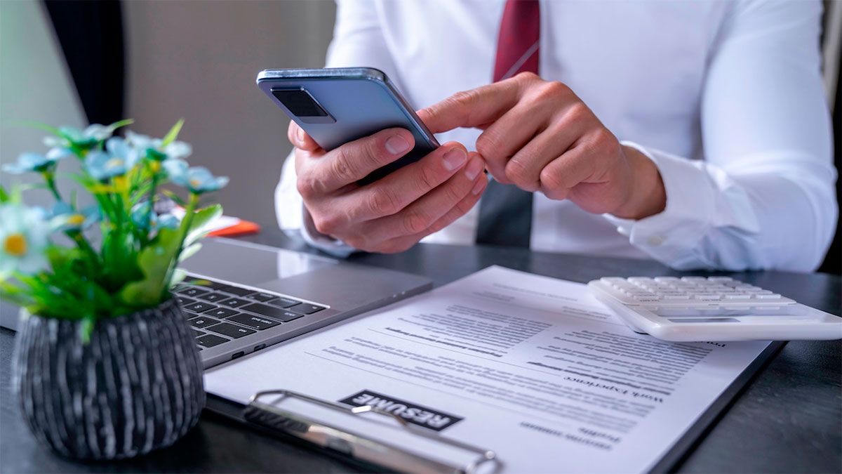 Buscar trabajo﻿ mediantes las apps facilita encontrar las ofertas en un solo lugar.