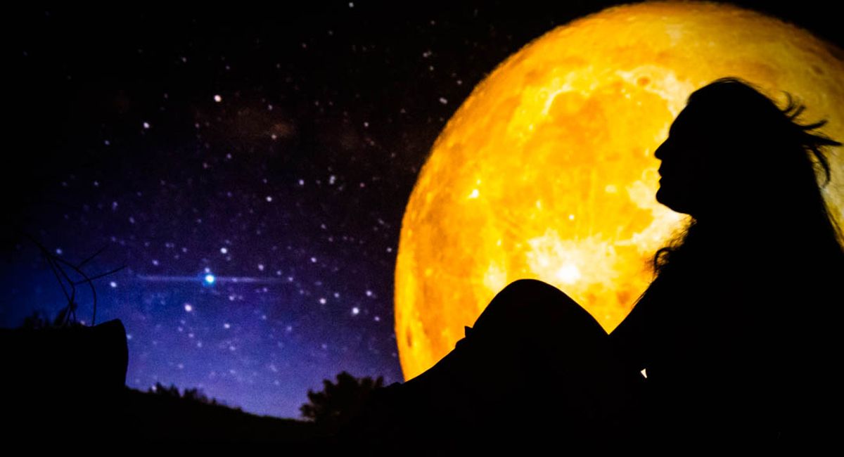 Martina Chapanay interpretada por Cintia Zolorza.