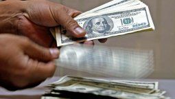 Juez investiga si el Gobierno alentó la disparada del dólar al día siguiente de las PASO