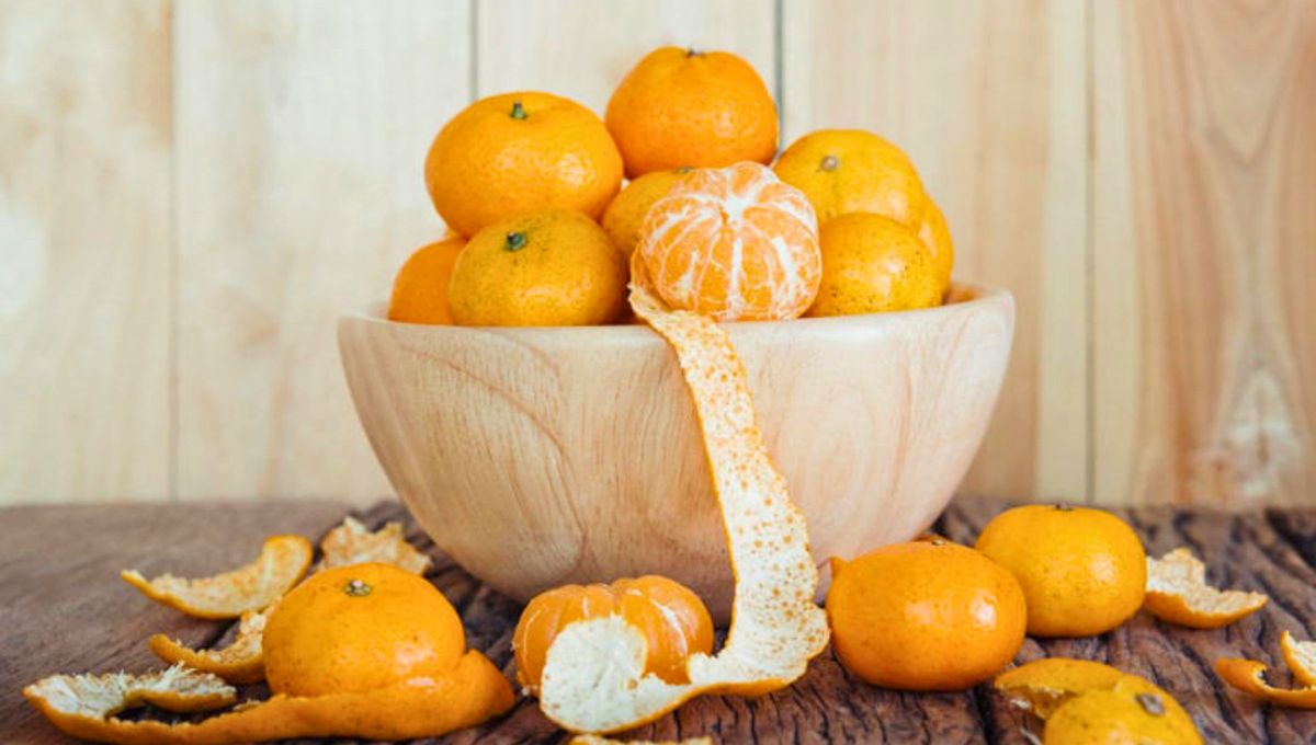 El albedo o los "hilitos" de la mandarina tiene múltiples beneficios que contribuyen a tu salud. El albedo o los "hilitos" de la mandarina tiene múltiples beneficios que contribuyen a tu salud.