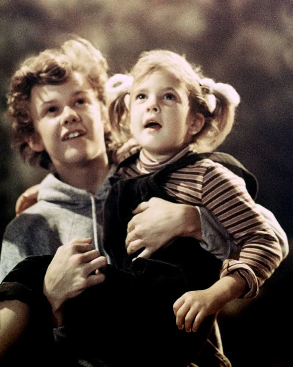 Robert y Drew en "E.T, el extraterrestre". Robert y Drew en "E.T, el extraterrestre".