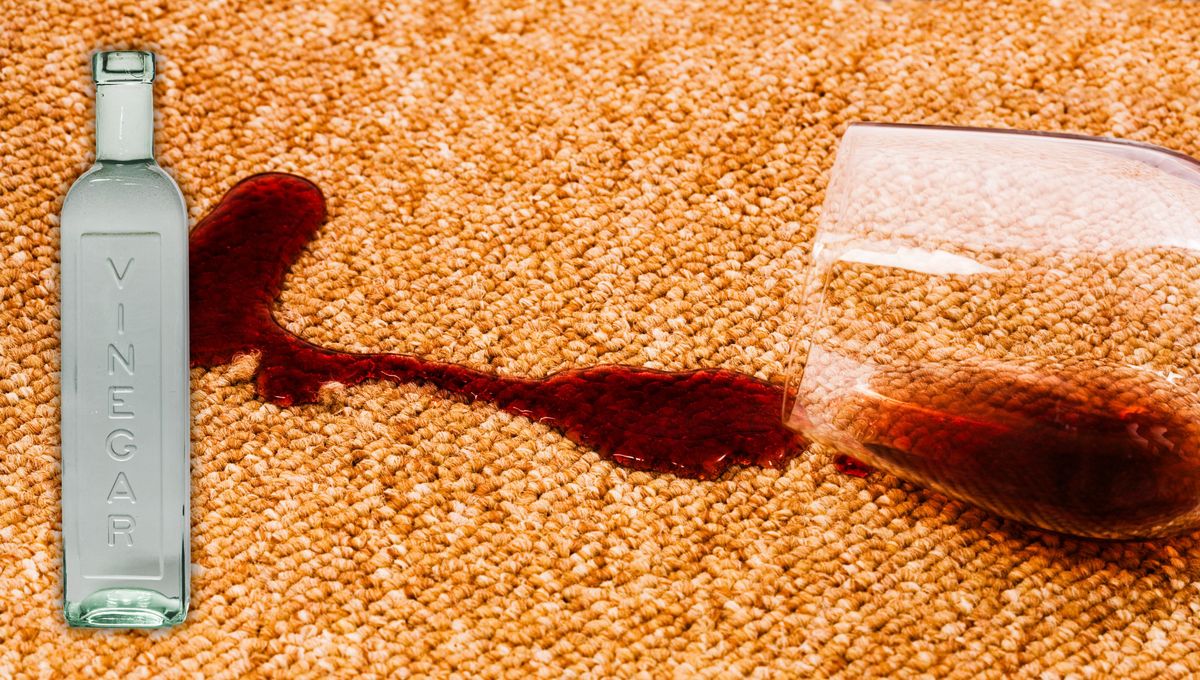 Las manchas de vino se tienen que limpiar apenas suceden. Las manchas de vino se tienen que limpiar apenas suceden. 