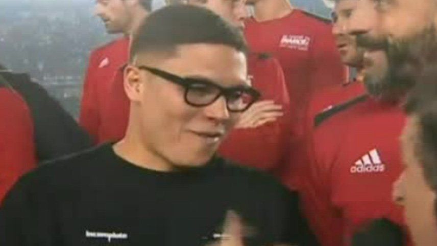 El look de Juanfer Quintero la rompió en las redes
