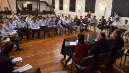 La emisión de deuda sería a fin de mes por 250 millones de dólares La emisión de deuda sería a fin de mes por 250 millones de dólares