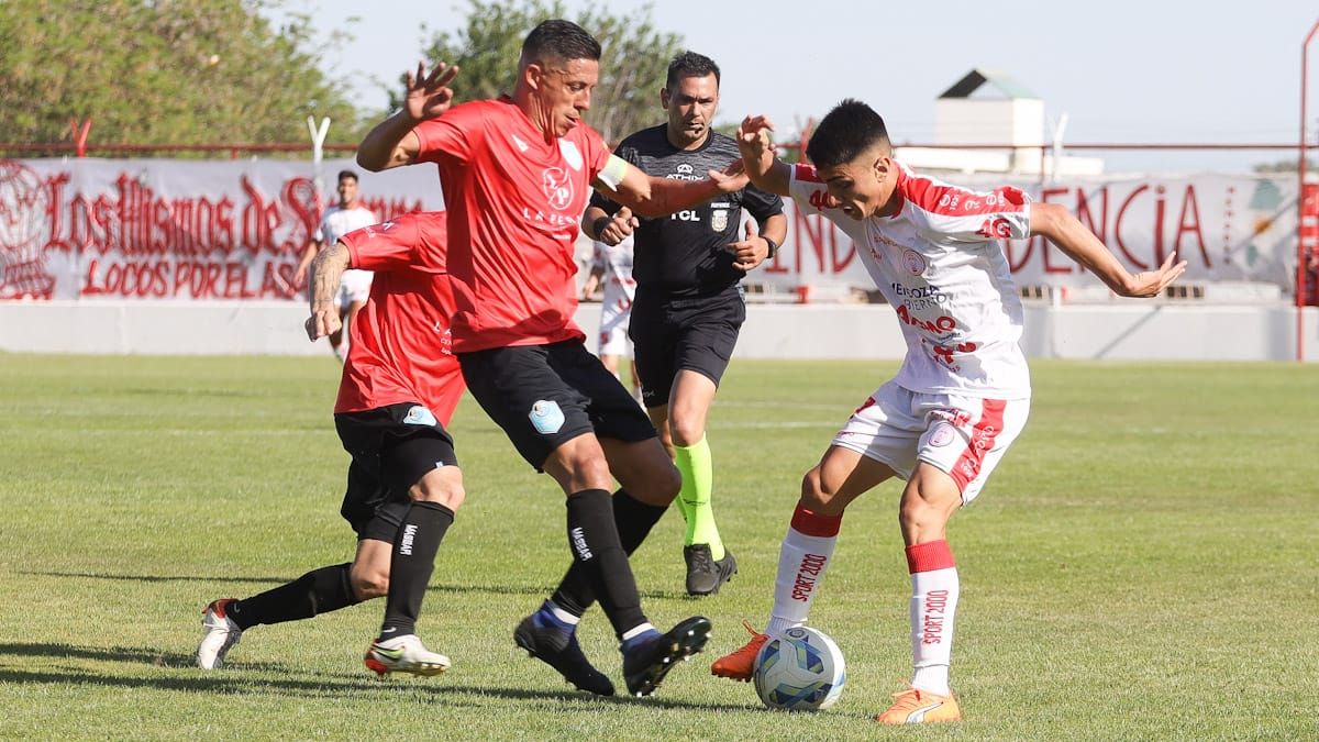 Huracán Las Heras a dos fechas del final sigue cuarto en la Zona 2. Huracán Las Heras a dos fechas del final sigue cuarto en la Zona 2.