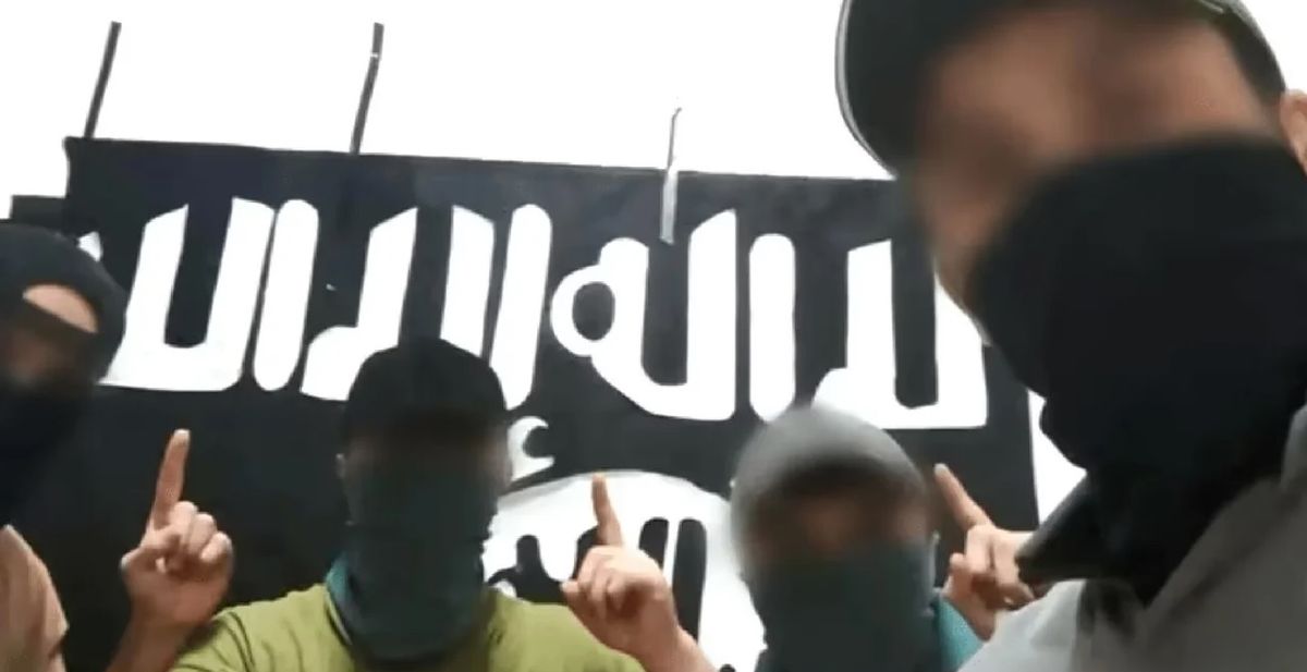 La foto de cuatro presuntos integrantes del grupo terrorista ISIS que atacaron una sala de conciertos de Moscú La foto de cuatro presuntos integrantes del grupo terrorista ISIS que atacaron una sala de conciertos de Moscú