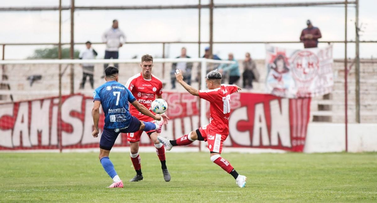 El defensor Brian Alferez le brinda mucha seguridad al equipo en la última línea. El defensor Brian Alferez le brinda mucha seguridad al equipo en la última línea.