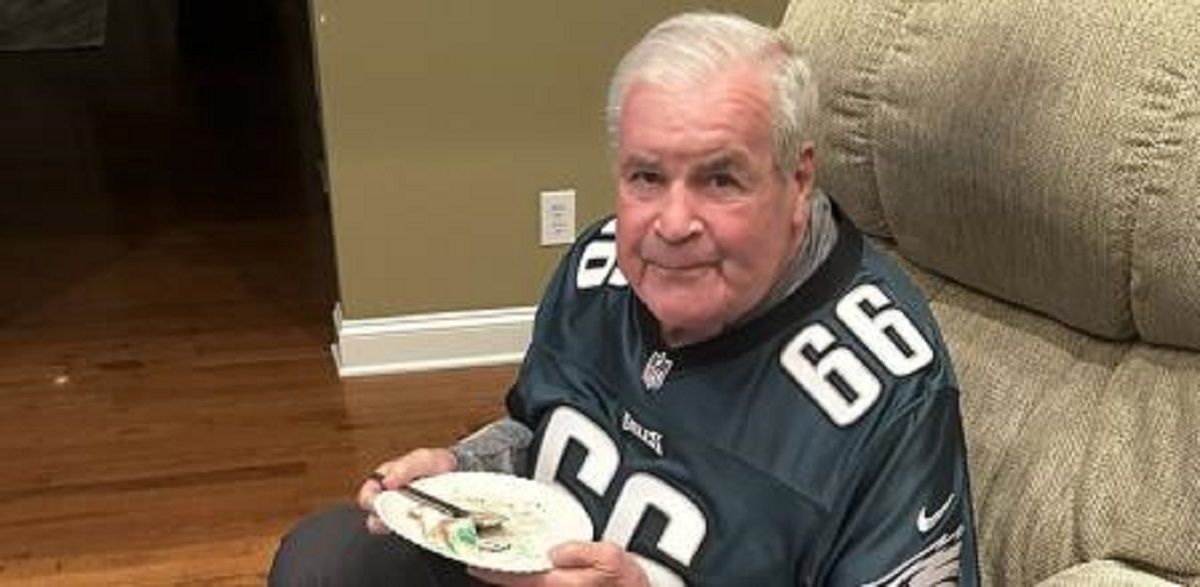 El exjugador se convirtió en una leyenda del equipo de Philadelphia.