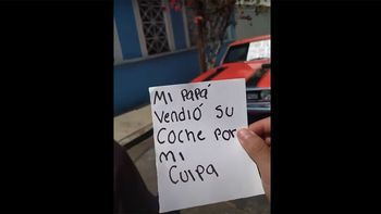 Se recibió y compró el auto que su padre había vendido para pagarle su carrera