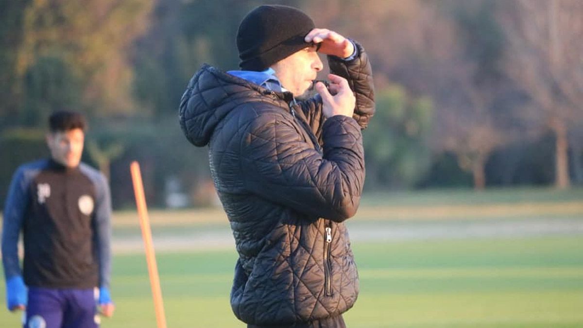 Méndez habló de los amistosos, refuerzos y la Selección