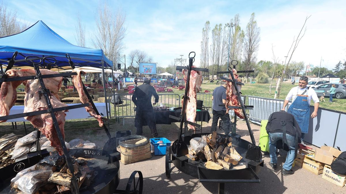 Hasta las 18 te podés acercar al Parque Benegas para festejar el aniversario 67 de Radio Nihuil Hasta las 18 te podés acercar al Parque Benegas para festejar el aniversario 67 de Radio Nihuil