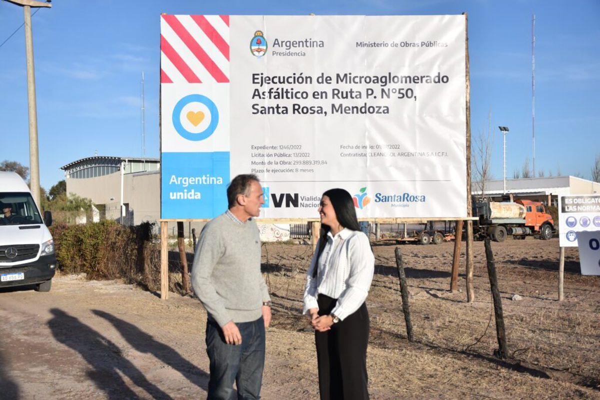 Gabriel Katopodis y Flor Destéfanis. Ya se inició la repavimentación del Ruta 50.