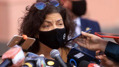 Para no tirar las dosis: la justificación para vacunar a los Duhalde