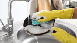 Dile adiós a las manchas de aceite pegadas en las sartenes