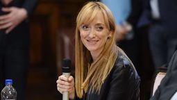 Mientras se espera la decisión de Alberto Fernández sobre Portezuelo del Viento, la senadora nacional evita los micrófonos