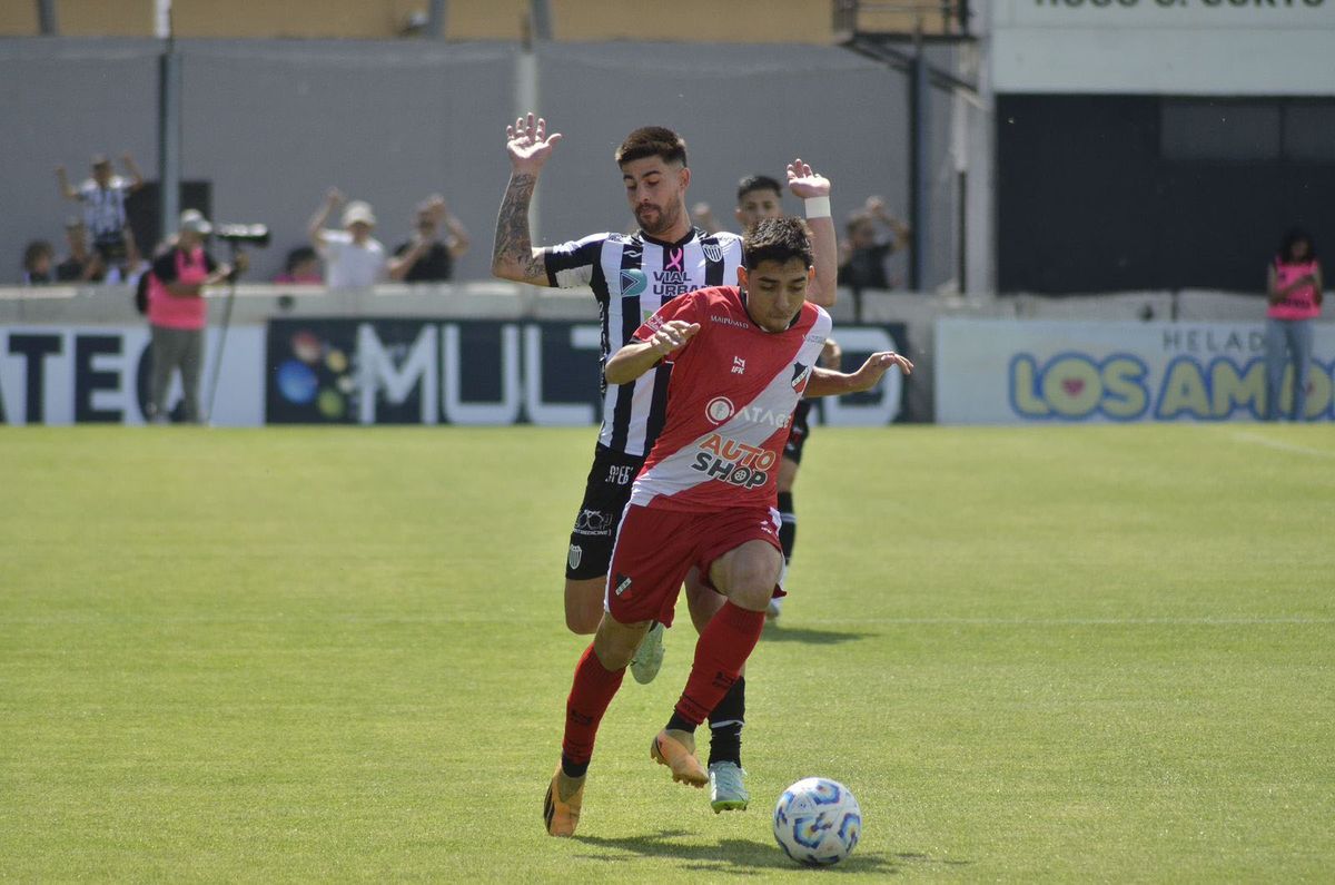 Deportivo Maipú perdió 2 a 1 ante Estudiantes en Caseros  y no clasificó al Reducido.