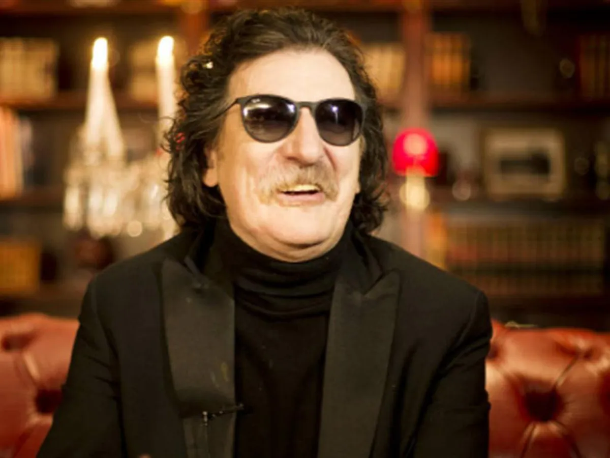 Charly García se recupera tras una nefrectomía parcial. Charly García se recupera tras una nefrectomía parcial. 