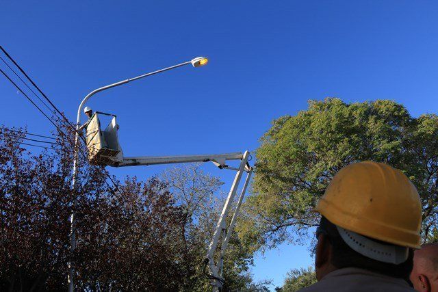 El mantenimiento de las luminarias es responsabilidad de los muncipios.