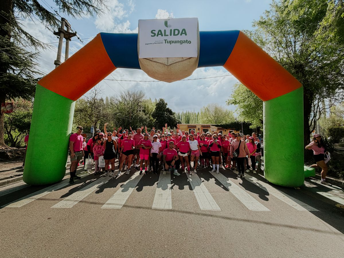 Tupungato se sumó a la campaña de concientización sobre el cáncer de mama.
