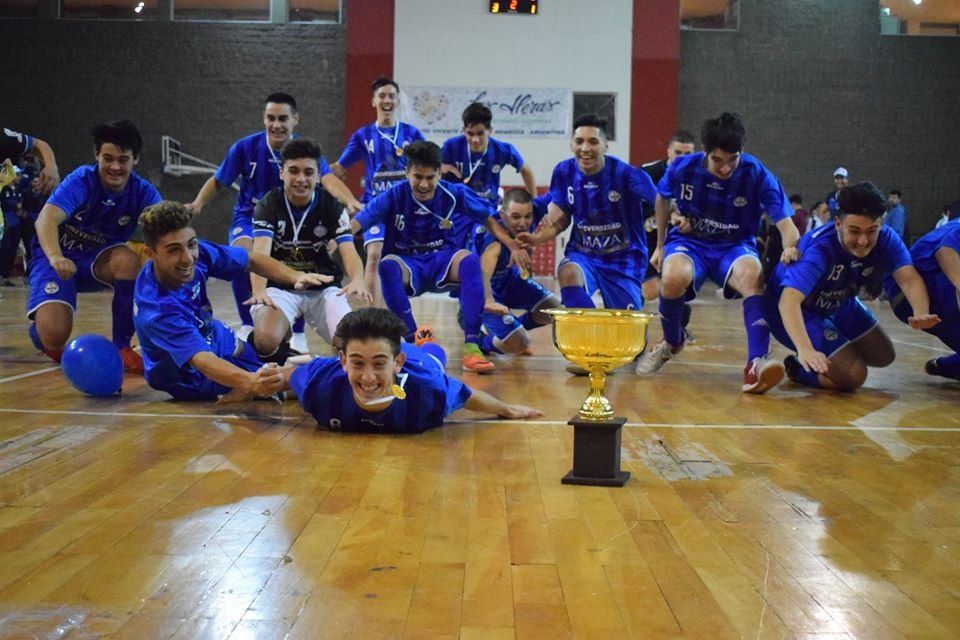 Clásico campeón en Juveniles