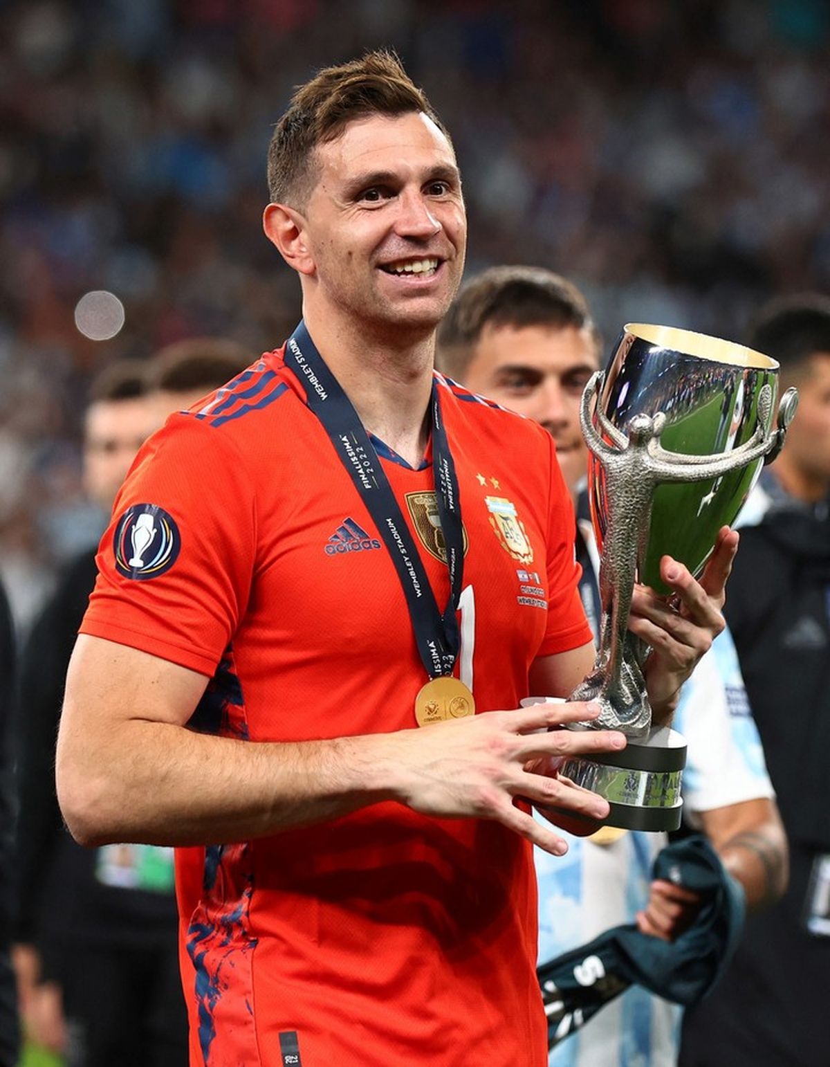 El Dibu Mart&iacute;nez palpit&oacute; la Final&iacute;ssima.