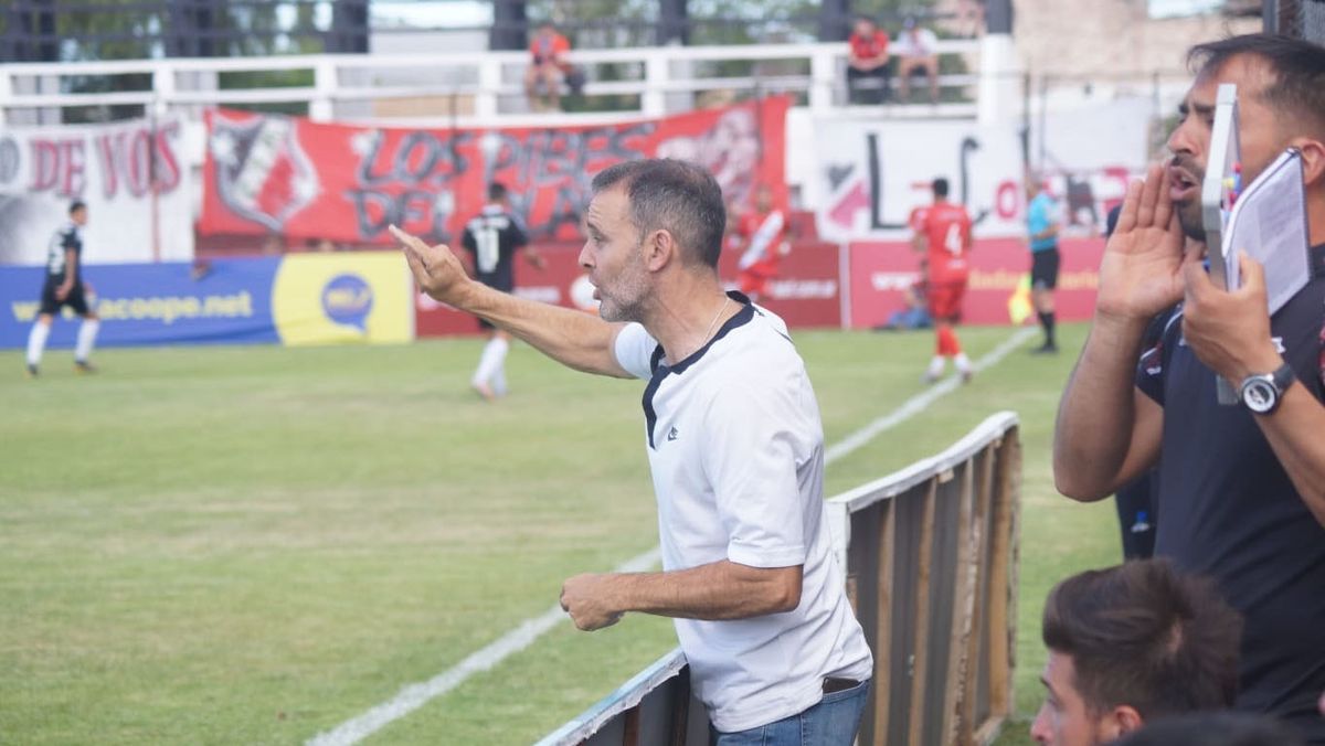 El entrenador del Deportivo Maipú