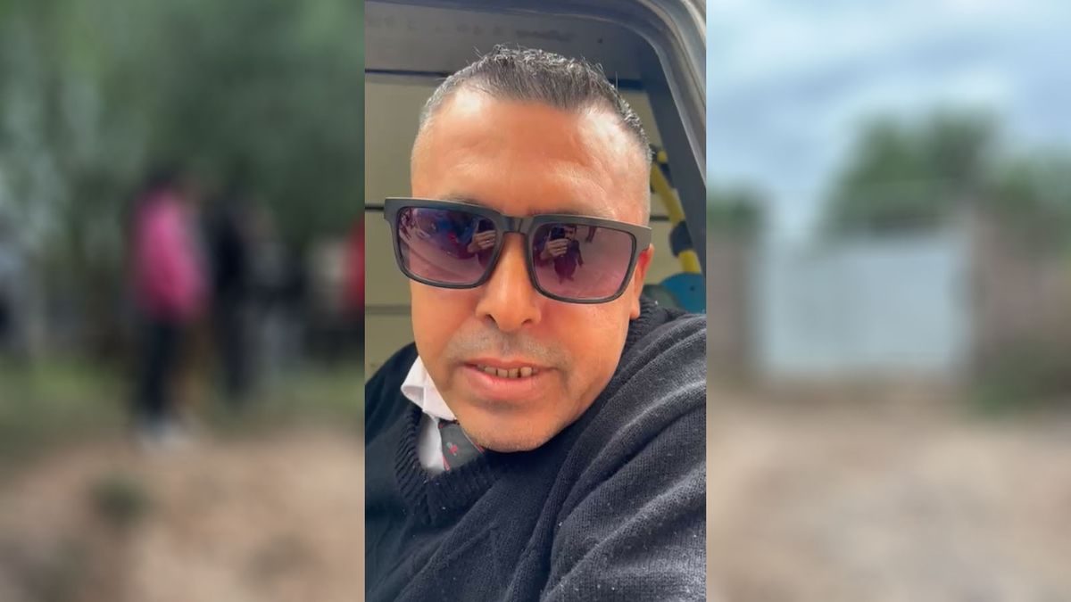 Adrián, el chofer de micro que auxilió a la joven de 20 años víctima de secuestro y abuso sexual en Las Heras. Adrián, el chofer de micro que auxilió a la joven de 20 años víctima de secuestro y abuso sexual en Las Heras.