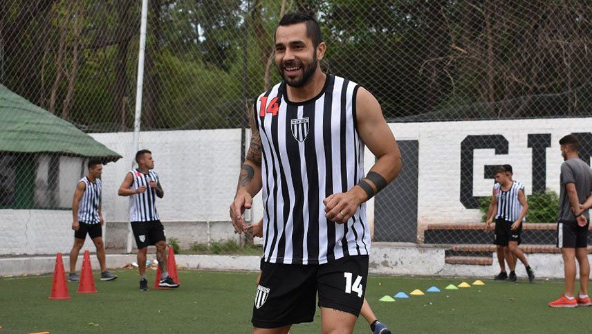 Leandro Aguirre: Me deja tranquilo seguir teniendo trabajo