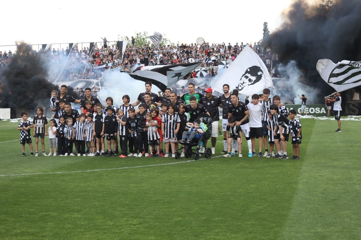Gimnasia y Esgrima va por el ansiado ascenso.